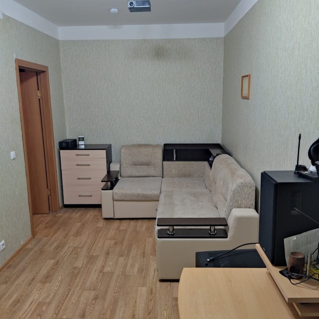 2 комн., 44 м², Монолитно-каркасный, Вавилон 4