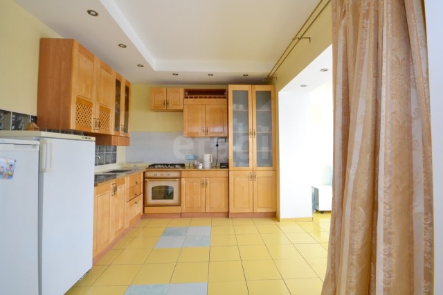 3 комн., 87 м², 112 серия, 202 мкрн.