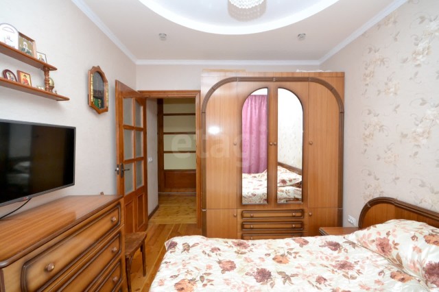 3 комн., 69 м², Инд. планировка, Гимеин 4