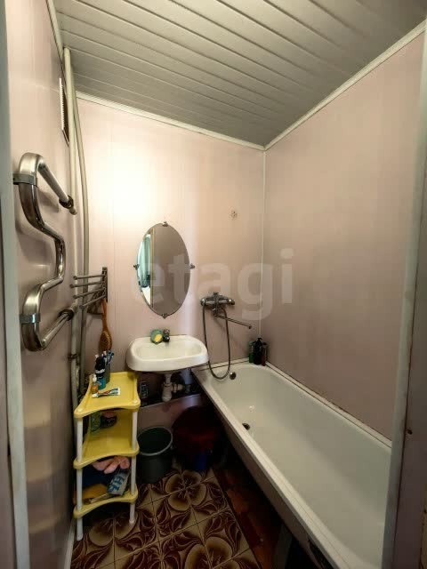 3 комн., 62 м², КПД, 202 мкрн. 6