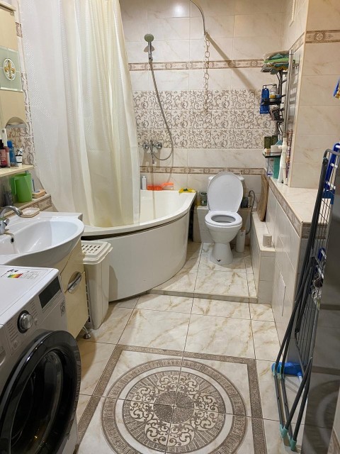 3 комн., 112 серия, Площадь Победы 7