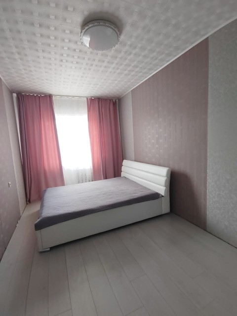 4 комн., 112 серия, Областная больница, рынок "Манньыаттаах" 4