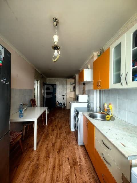 3 комн., 62 м², КПД, 202 мкрн. 9