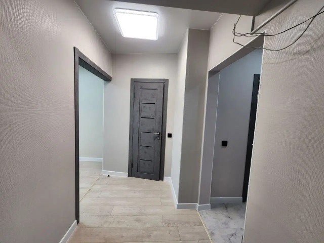 1 комн., 40 м², Монолитно-каркасный, Крестьянский рынок, стадион "Туймаада" 7