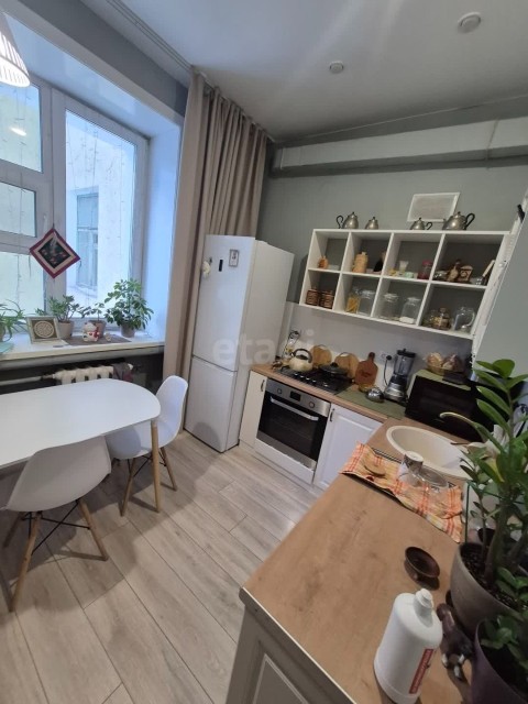 3 комн., 70 м², Сталинка, Центр - район пл. Дружбы 11