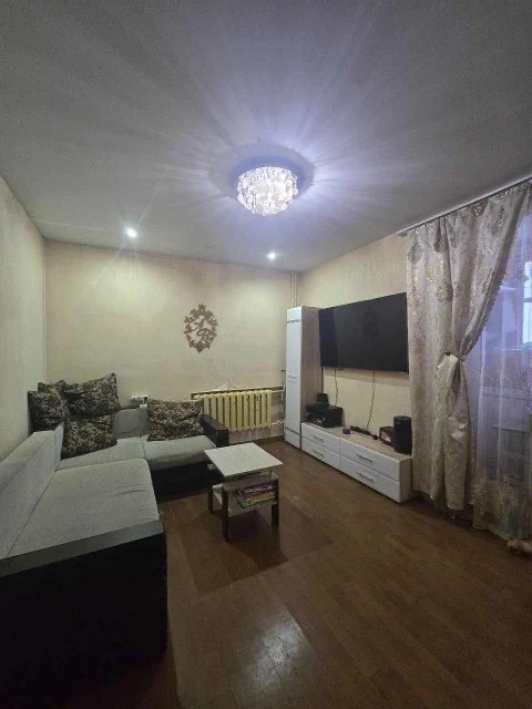 1 комн., 35 м², Блочный, Центр - район пл. Орджоникидзе