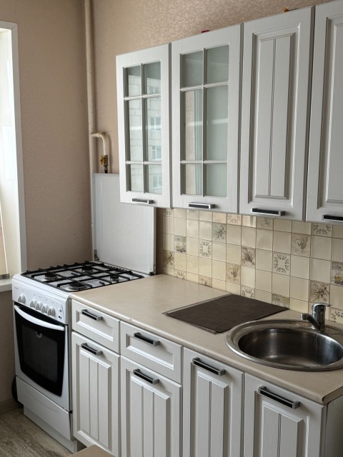 1 комн., 34 м², КПД, Центр - район пл. Орджоникидзе 5