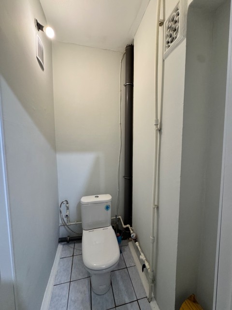 3 комн., 73 м², Блочный, Площадь Победы 7