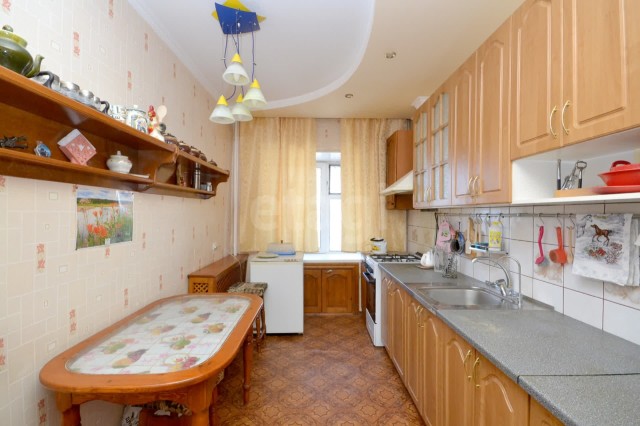 3 комн., 69 м², Инд. планировка, Гимеин 8