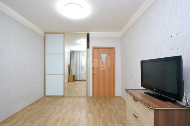 1 комн., 40 м², Монолитно-каркасный, 17 квартал 5