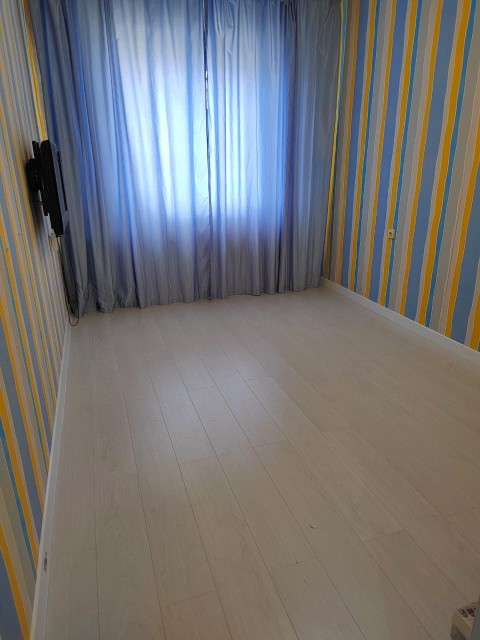 4 комн., 112 серия, Областная больница, рынок "Манньыаттаах" 5