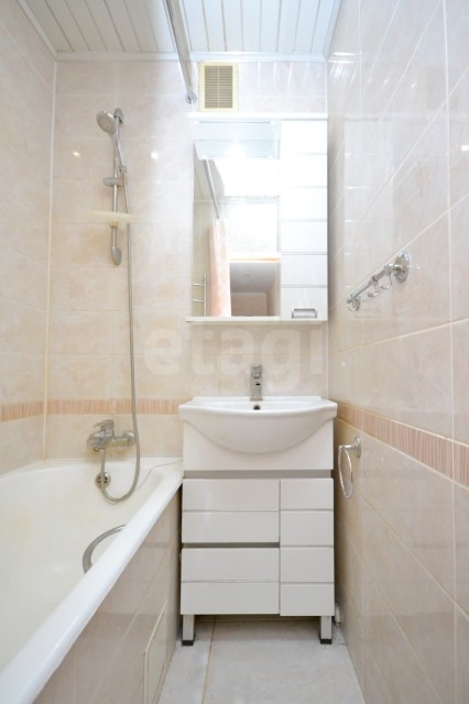 3 комн., 69 м², Инд. планировка, Гимеин 12