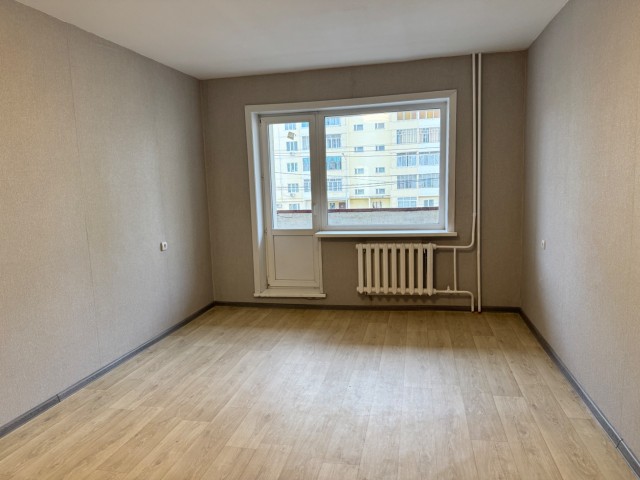 3 комн., 73 м², Блочный, Площадь Победы 8