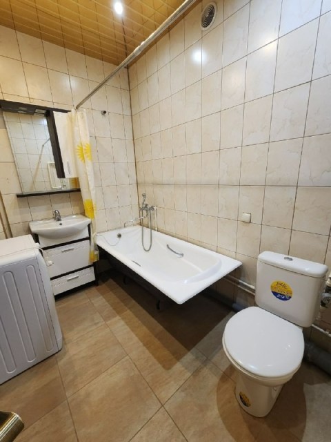 2 комн., 86 м², Блочный, Кинотеатр Лена