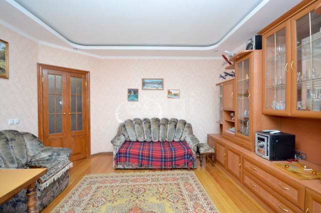 3 комн., 69 м², Инд. планировка, Гимеин 3