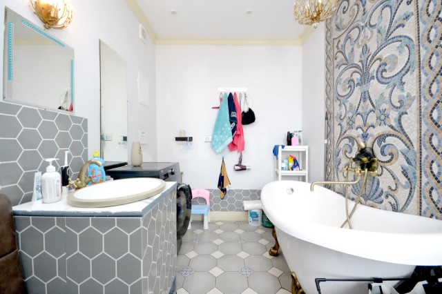 3 комн., 55 м², Хрущевка, Центр - район пл. Орджоникидзе 10