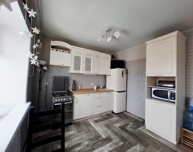 2 комн., 51 м², Блочный, Жатай 7