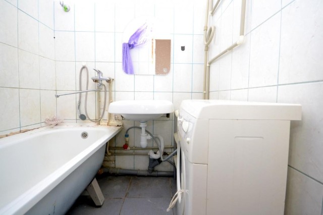 2 комн., 60 м², Блочный, 16 квартал 12