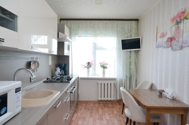 2 комн., 47 м², КПД, Центр - район пл. Дружбы 10