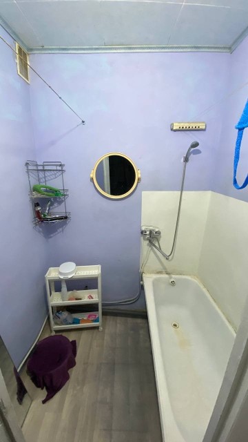 3 комн., 73 м², Блочный, Автовокзал 9