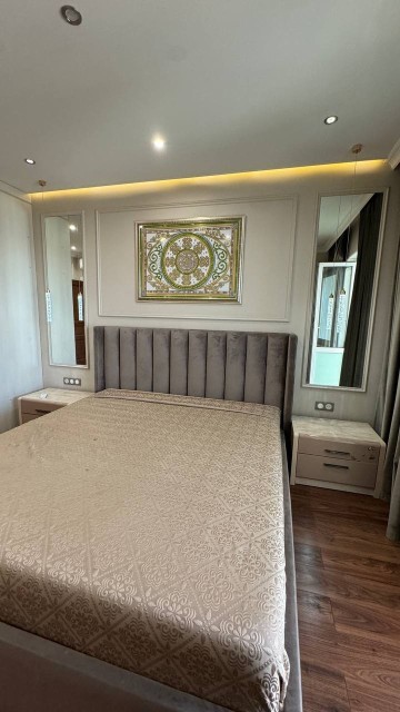 4 комн., Блочный, 203 мкрн. 11