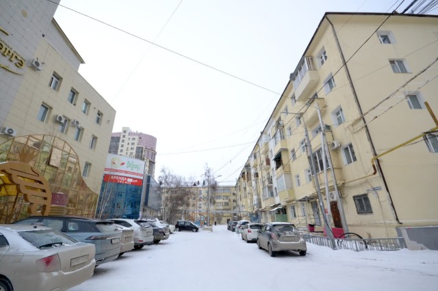 3 комн., 55 м², Хрущевка, Центр - район пл. Орджоникидзе 17