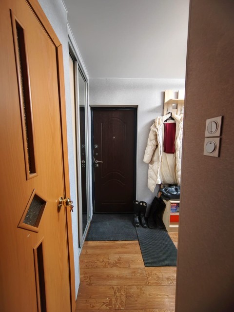 4 комн., Хрущевка, Дом быта 10