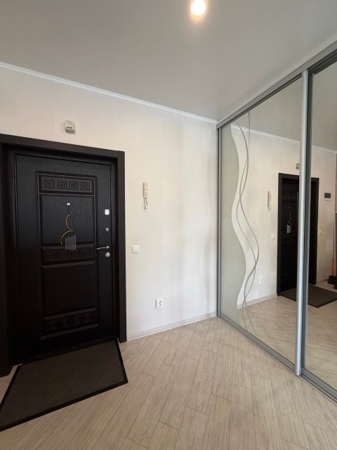 1 комн., 40 м², Монолитно-каркасный, Другие районы 8