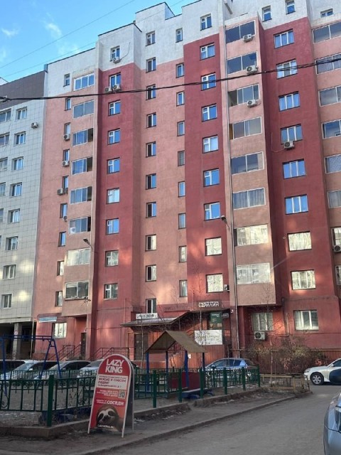 3 комн., Монолитно-каркасный, Центр - район пл. Дружбы 11