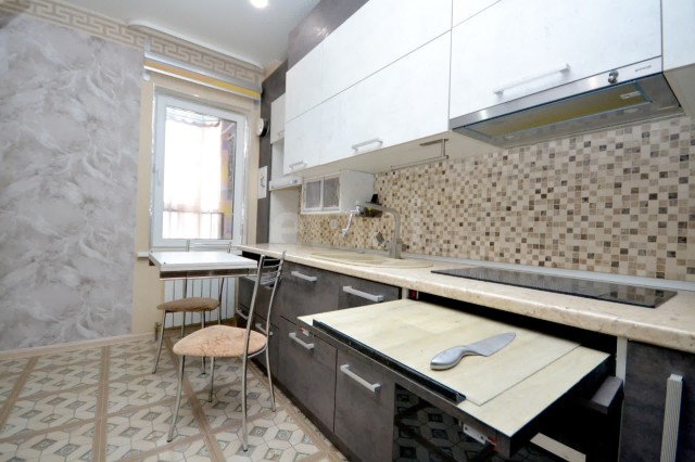 1 комн., 30 м², Монолитно-каркасный, Глазная больница 7