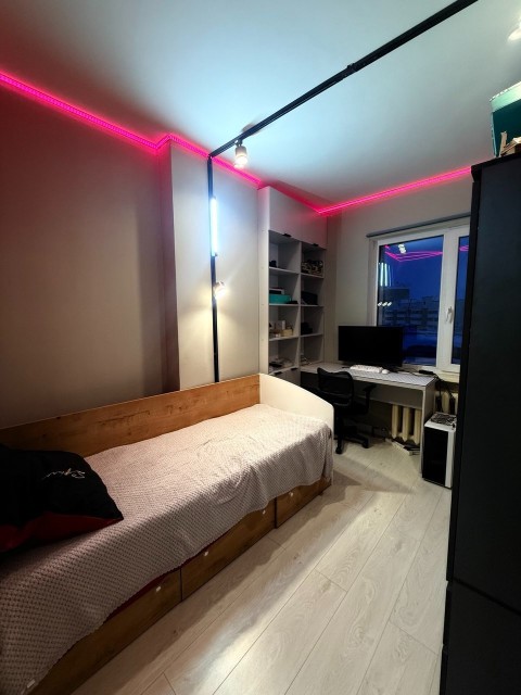 3 комн., 67 м², Монолитно-каркасный, Глазная больница 12