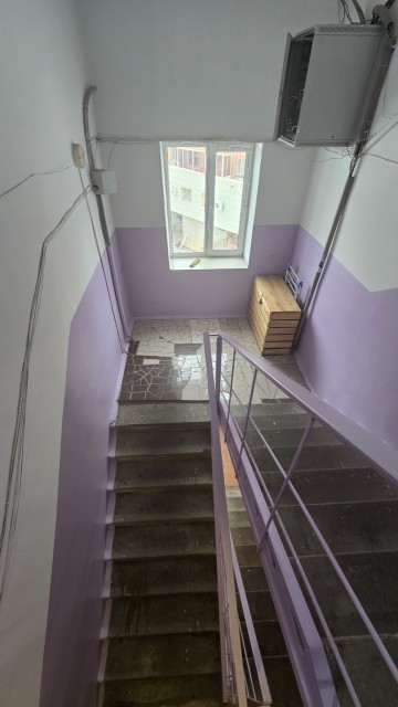 1 комн., Блочный, Центр - район пл. Орджоникидзе 3