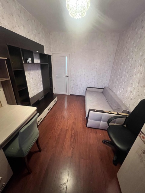 3 комн., 112 серия, Площадь Победы 4