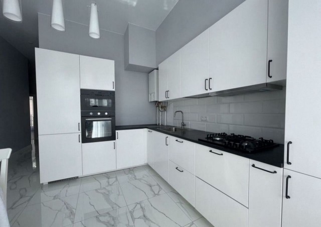 3 комн., 96 м², Монолитно-каркасный 2