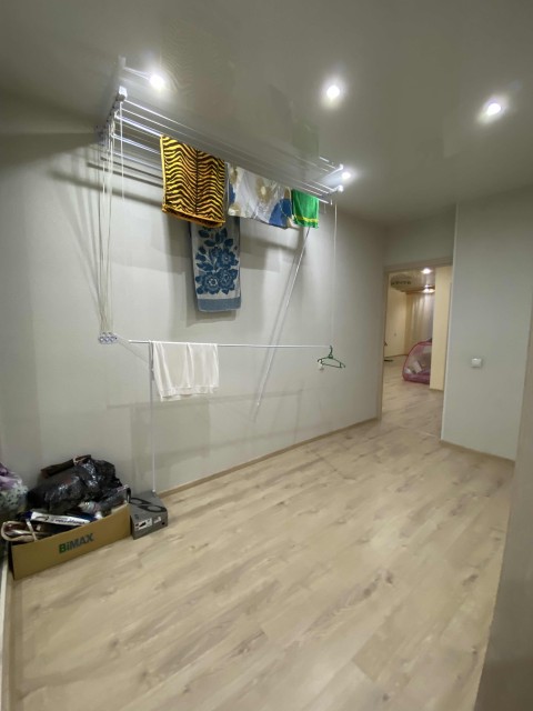 4 комн., 130 м², Монолитно-каркасный, 31 школа 14