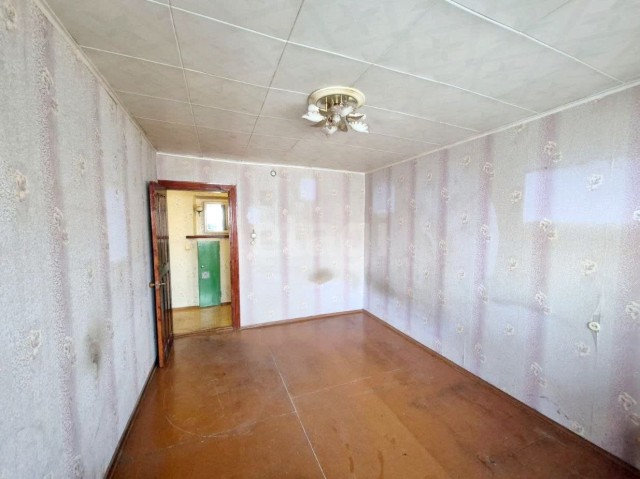 1 комн., 30 м², Блочный, Другие районы 4