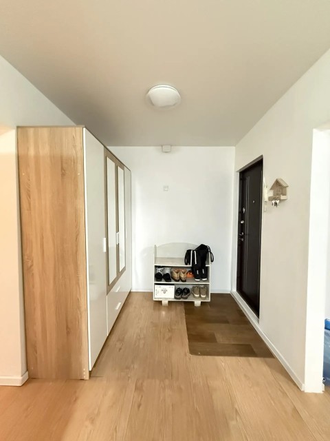 4 комн., КПД, Центр - район пл. Орджоникидзе 9