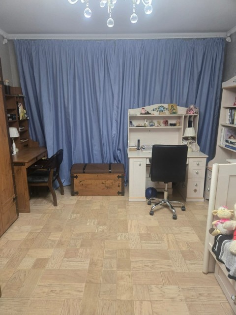 4 комн., 120 м², Блочный, 203 мкрн. 17