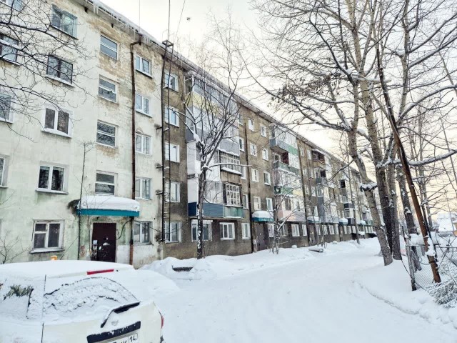 1 комн., 30 м², Блочный, Другие районы 17