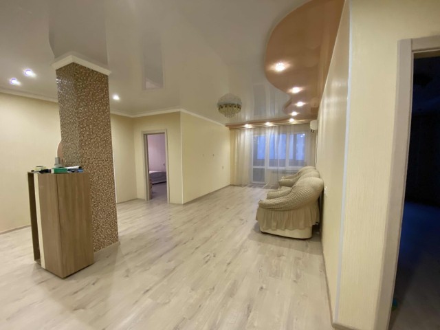 4 комн., 130 м², Монолитно-каркасный, 31 школа 7