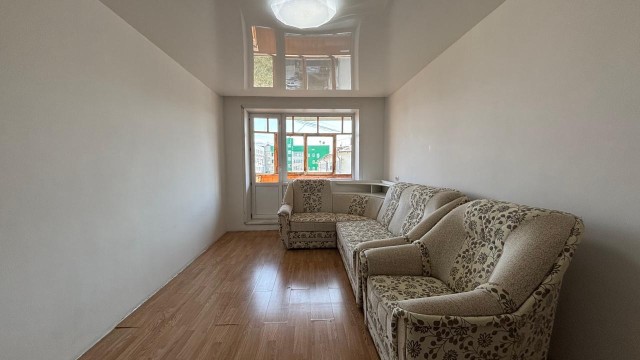 4 комн., 71 м², КПД, Центр - район пл. Орджоникидзе 8