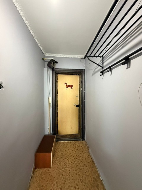 2 комн., 41 м², Блочный, Студгородок 6