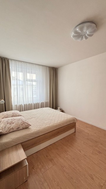 4 комн., 71 м², КПД, Центр - район пл. Орджоникидзе 5