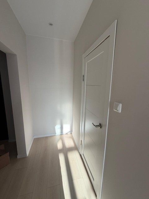 1 комн., 38 м², Монолитно-каркасный, Областная больница, рынок "Манньыаттаах" 7