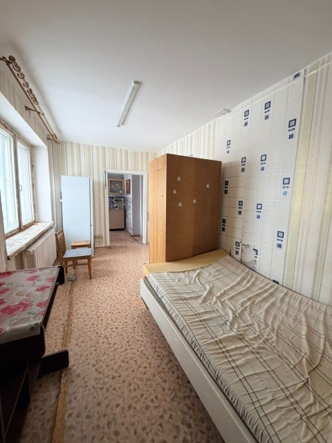 2 комн., 41 м², Блочный, Студгородок 5