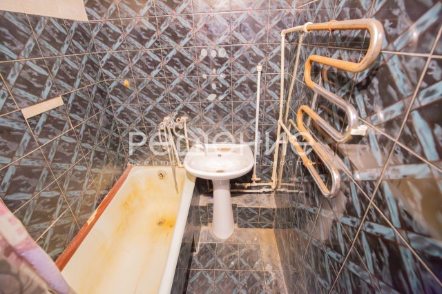 3 комн., 62 м², Блочный, Автодорожная 16