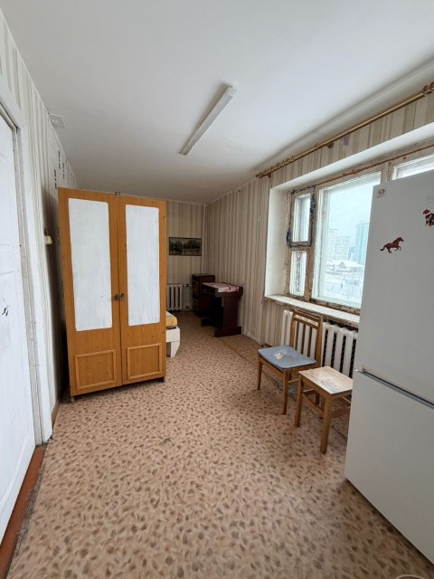 2 комн., 41 м², Блочный, Студгородок 4