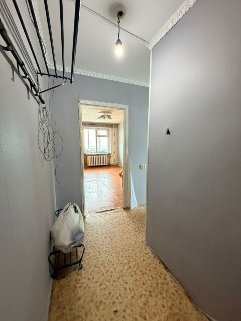 2 комн., 41 м², Блочный, Студгородок 8