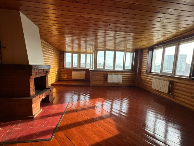 Больше 4 комн., Инд. планировка, Дом быта 12