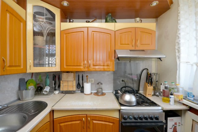 2 комн., 42 м², Хрущевка, Центр - район пл. Орджоникидзе 11